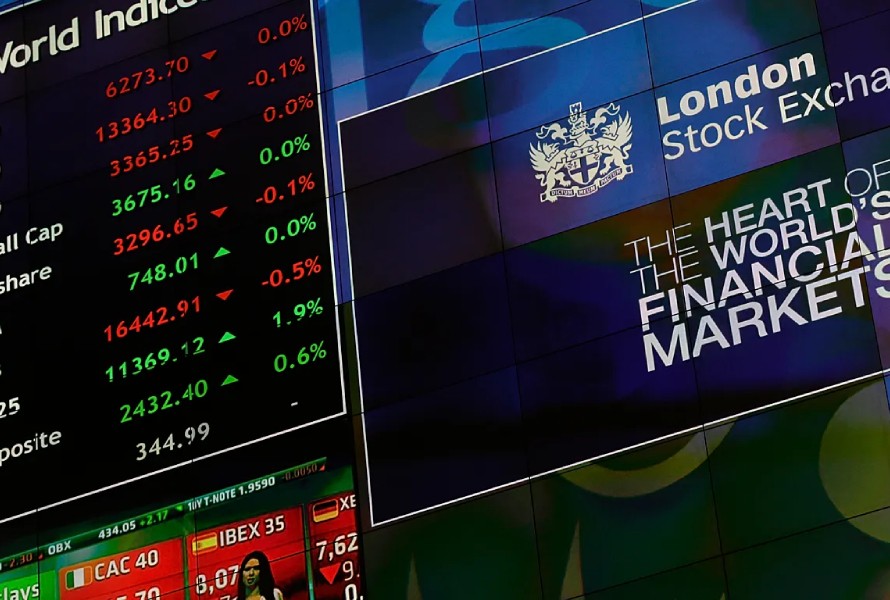 The Return of the Bear Hug: Navigating Hostile Takeover Tactics in a De-Equitising UK Market